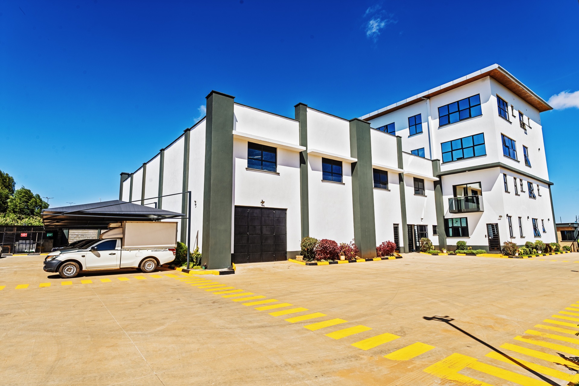 Signature Healthcare Warehouse